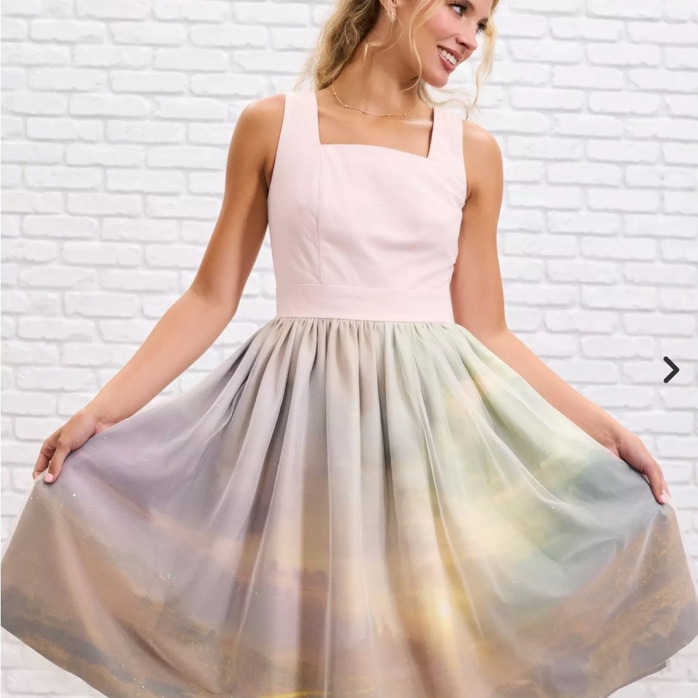 Her Universe emerald city wicked dress W M/6-8